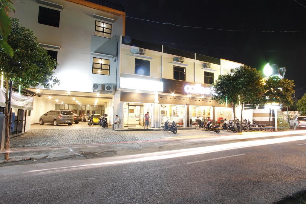 Palapa Hotel ماتارام المظهر الخارجي الصورة
