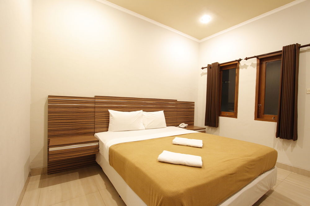 Palapa Hotel ماتارام المظهر الخارجي الصورة